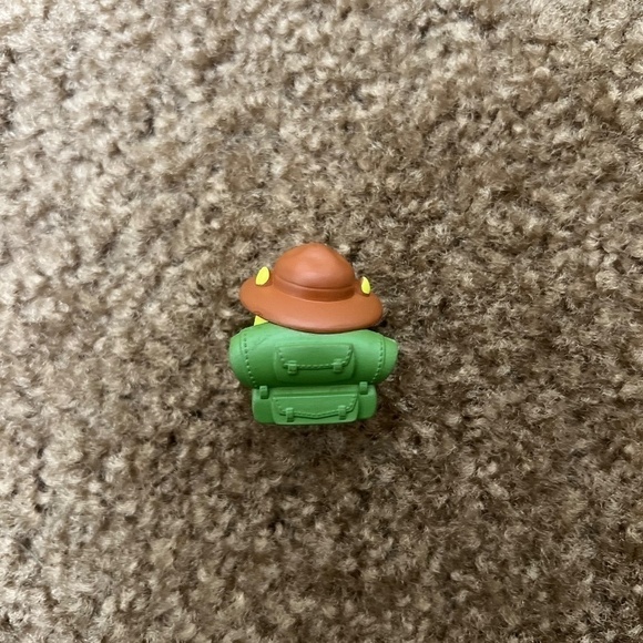 Disney Doorables: Let’s Go Series Monster’s Inc –Camping Getaway– Mike Wazowski - Picture 5 of 6